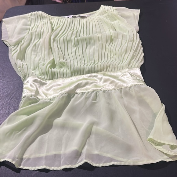 Capacity Unlimited Top - Picture 1 of 11